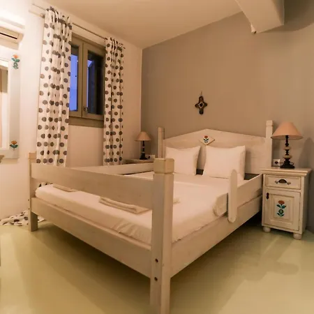 Azallea At Mykonian Kazarte Luxury Villa *